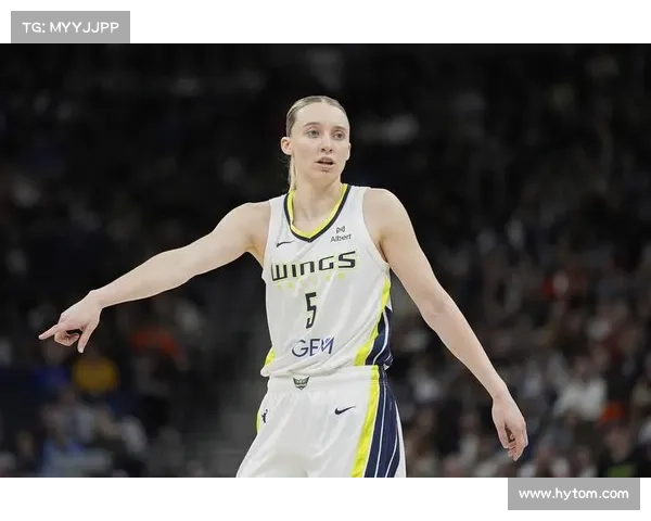 WNBA状元之争愈加激烈 布克斯砍44分力压佩奇39分成为新焦点